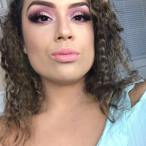 Meet your Posher, Paula - Picture 1 of 8